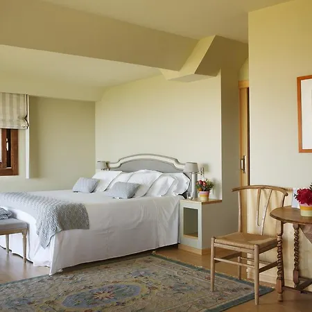 Hotel Nabia 4*