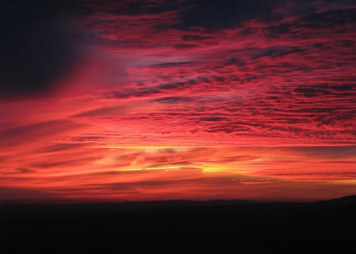 호텔 나비아 칸델레다