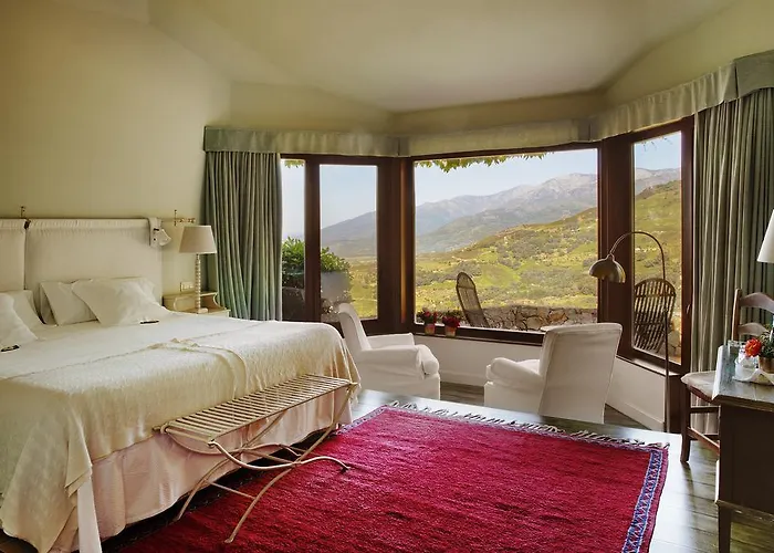 나비아 칸델레다