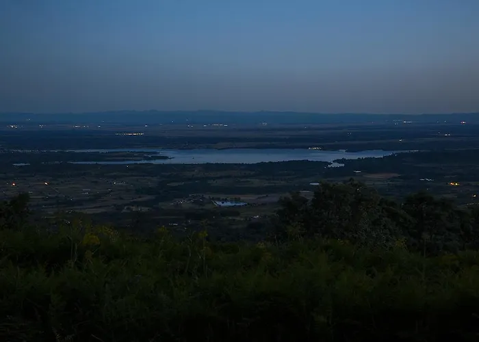 호텔 나비아 칸델레다