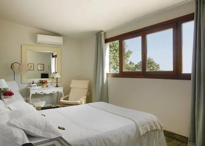 나비아 4* 칸델레다